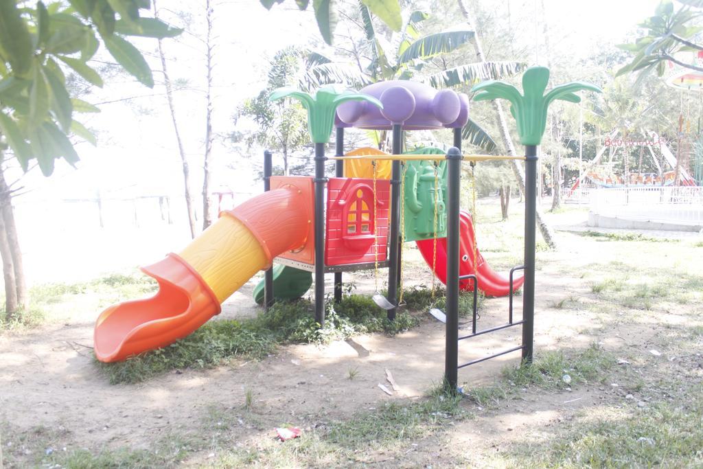 Mimiland Batu Payung Otel Singkawang Dış mekan fotoğraf